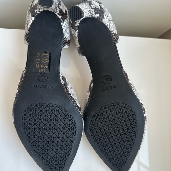 Geox! Supper comfortable pumps! With cushioning inside. - Picture 9 of 9